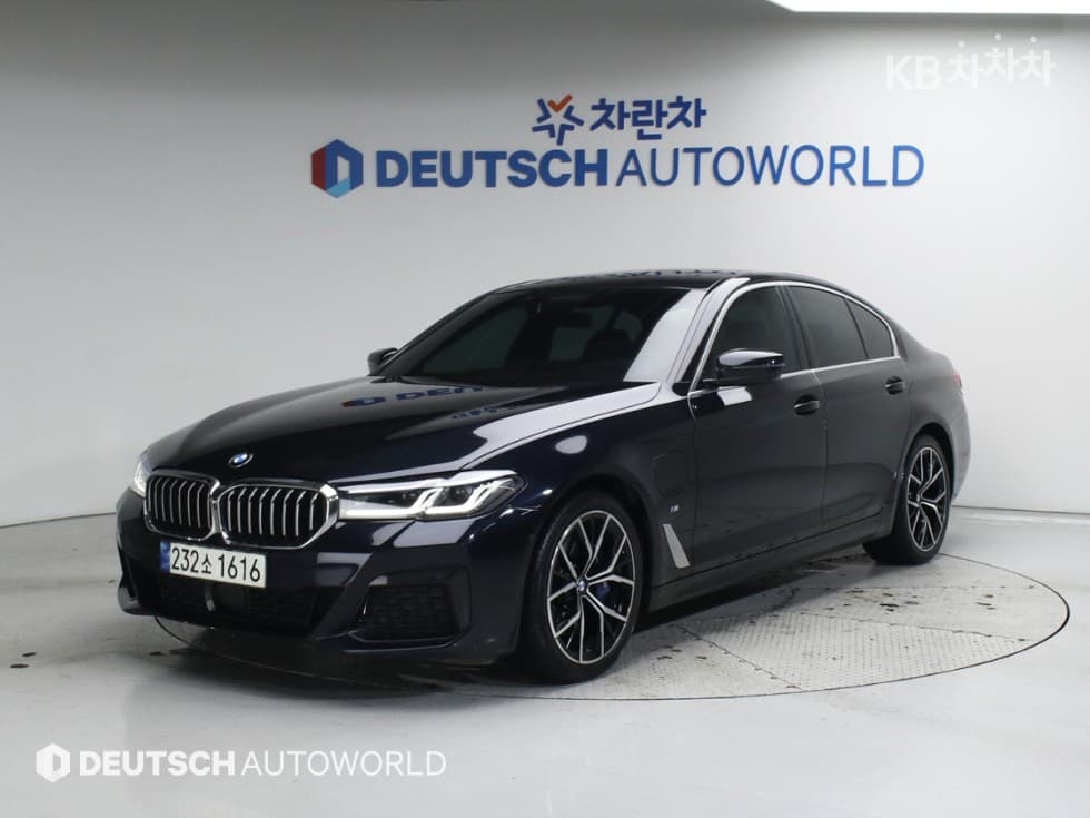 BMW 올New5 Series (G30) 530e M Sport - Image 1