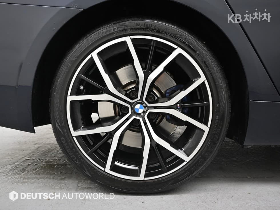 BMW 올New5 Series (G30)530e M Sport - 5