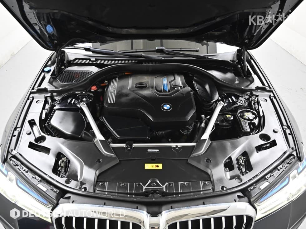 BMW 올New5 Series (G30)530e M Sport - 6