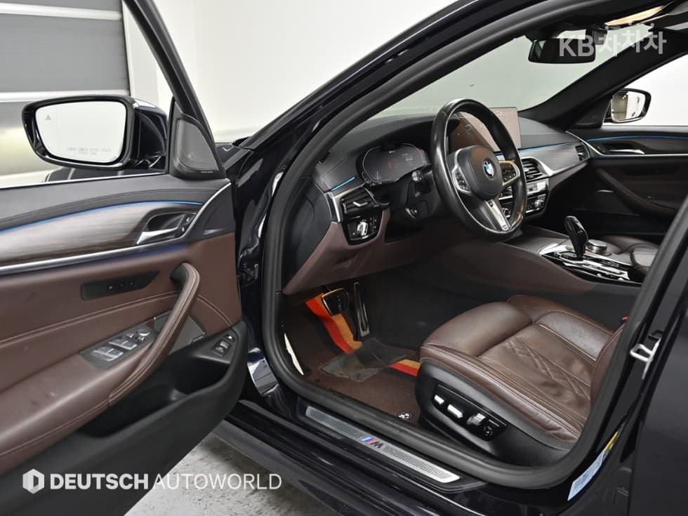 BMW 올New5 Series (G30)530e M Sport - 11