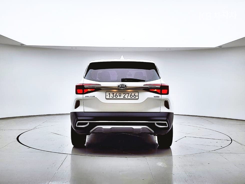 Kia Seltos1.6 Gasoline Turbo 2WD Prestige - 4