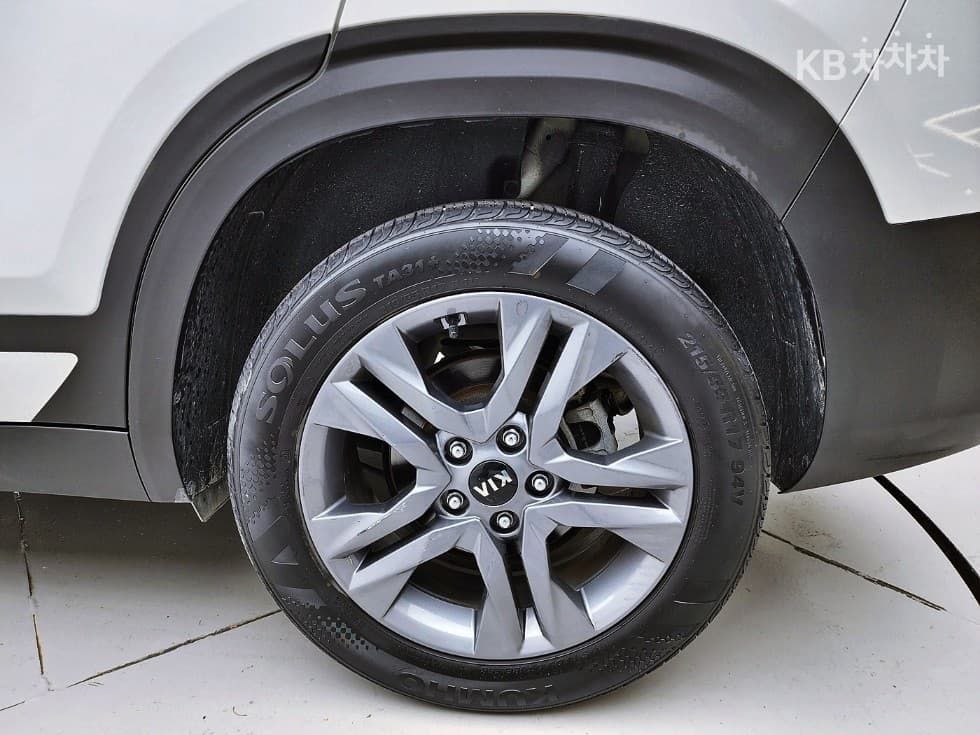 Kia Seltos1.6 Gasoline Turbo 2WD Prestige - 18