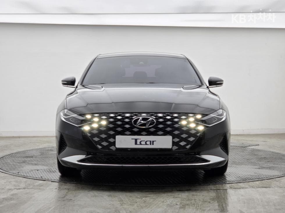 Hyundai The New (facelift) Grandeur (Azera)2.5 Premium 초이스 - 2