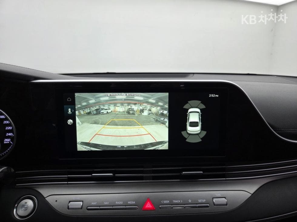 Hyundai The New (facelift) Grandeur (Azera)2.5 Premium 초이스 - 14