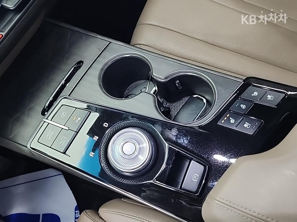 Kia K8 Hybrid1.6 Turbo Noblesse - 8