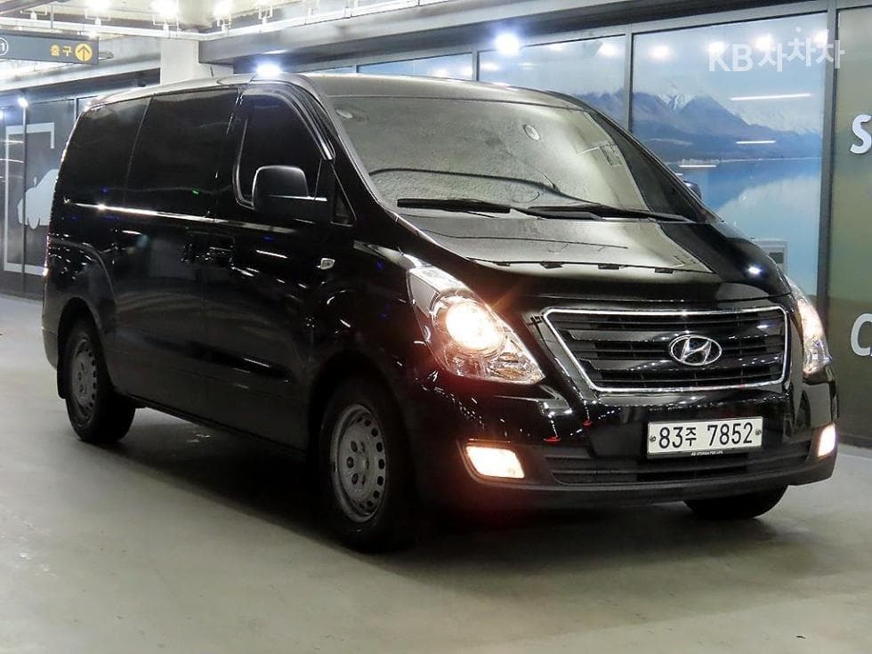 Хюндай Гранд Старекс 3Местен승 Ван основен - Image 1