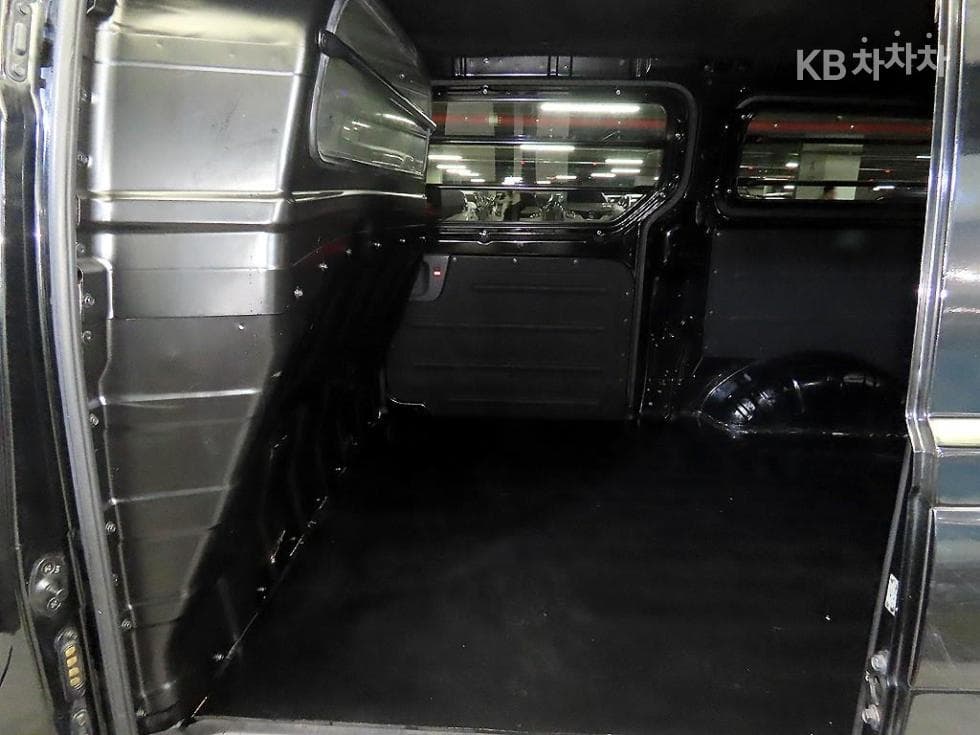 Хюндай Гранд Старекс3Местен승 Ван основен - 7