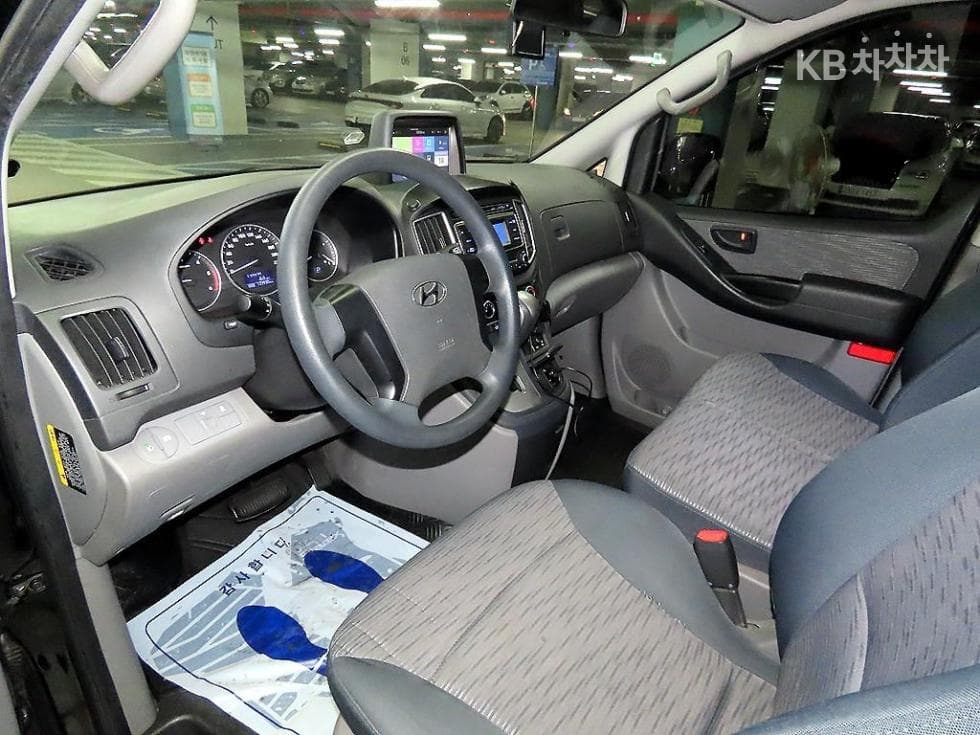 Хюндай Гранд Старекс3Местен승 Ван основен - 10