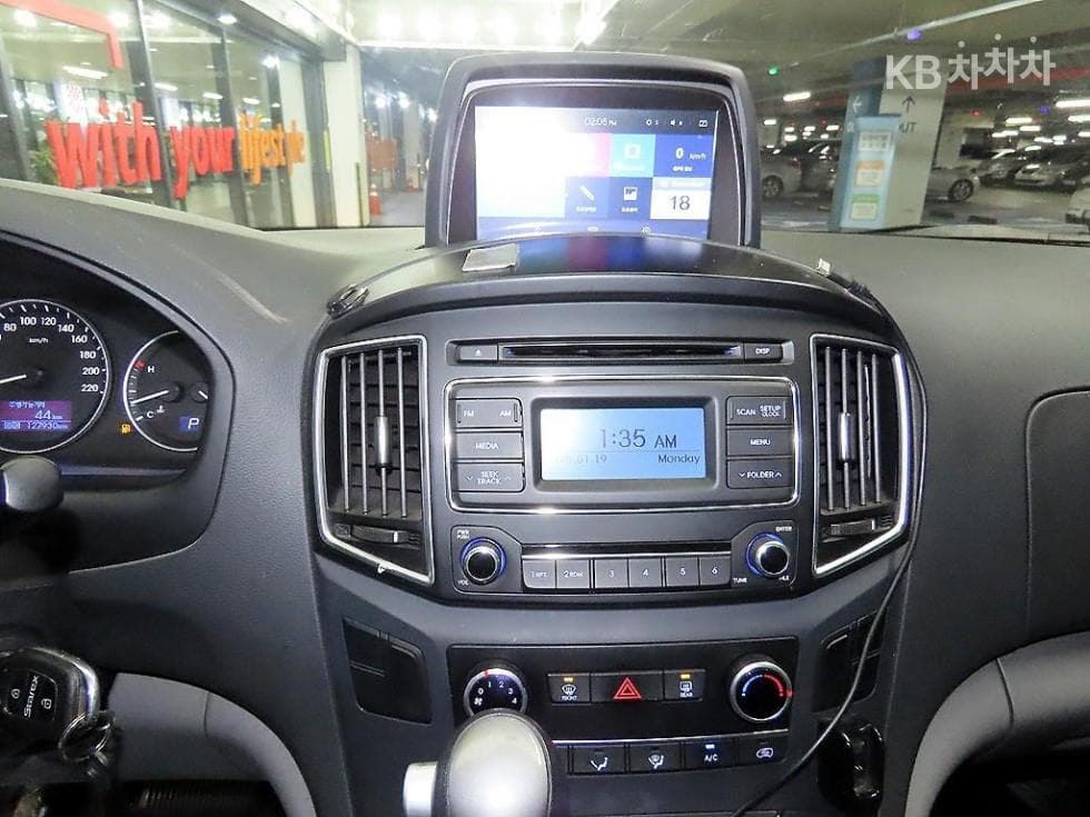 Хюндай Гранд Старекс3Местен승 Ван основен - 11