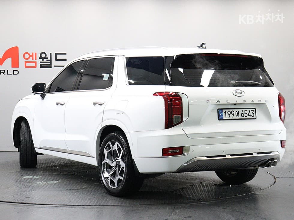 Хюндай Palisade3.8 Бензин 7-местен (Лимузин) AWD Calligraphy - 3