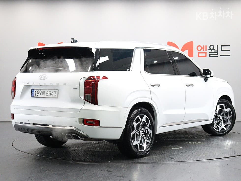 Хюндай Palisade3.8 Бензин 7-местен (Лимузин) AWD Calligraphy - 4