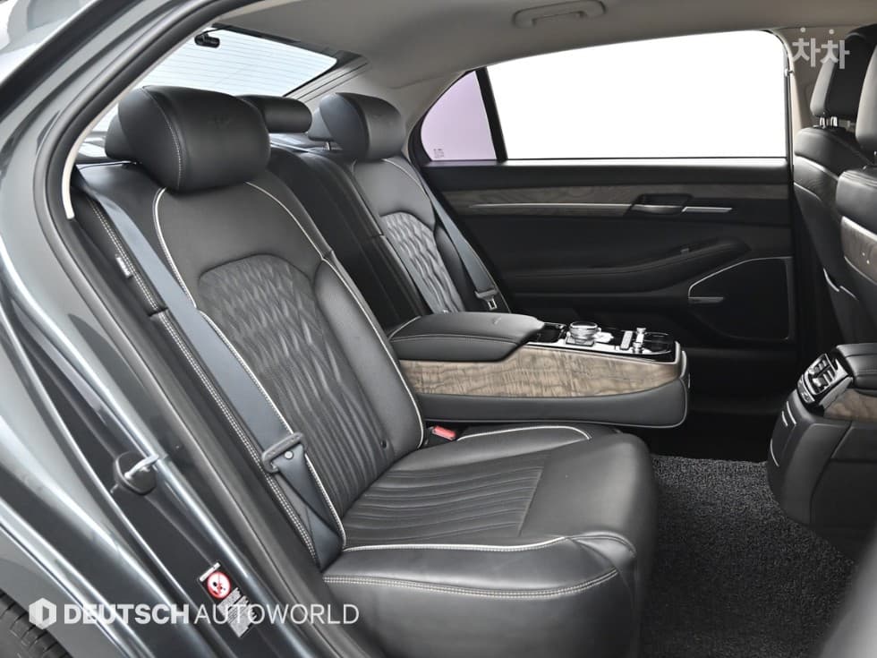 Genesis G903.8 GDi Luxury - 12