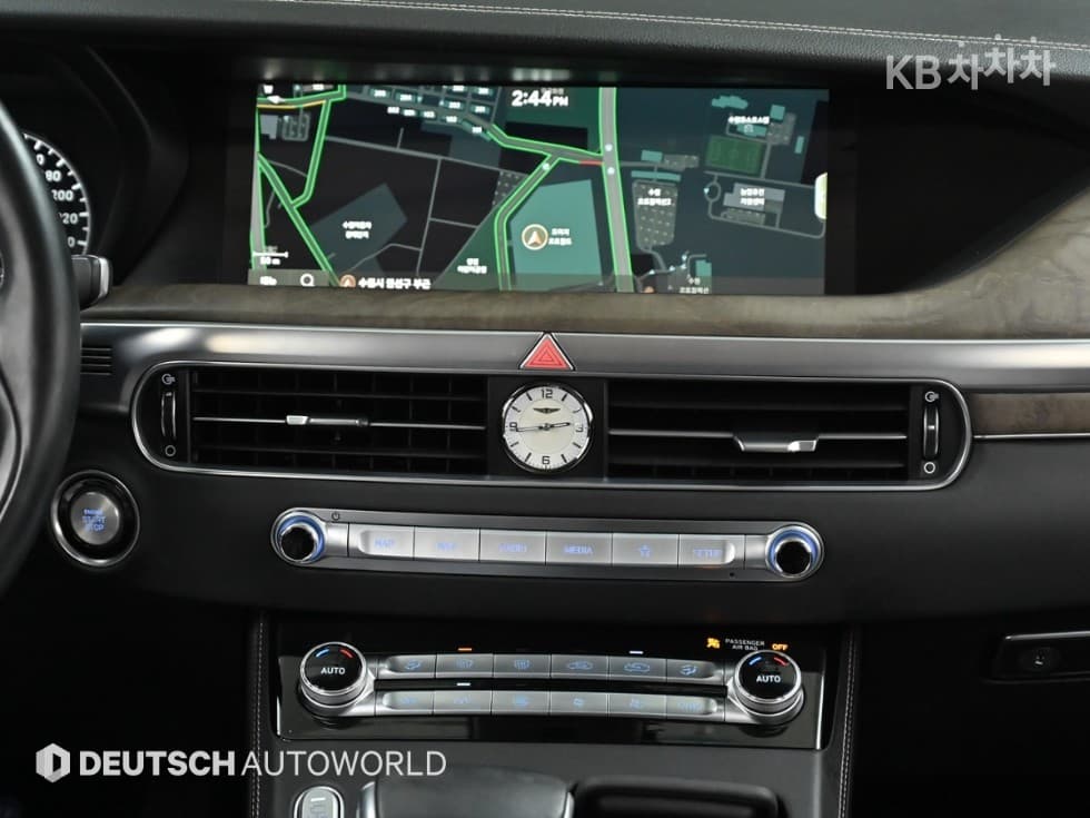 Genesis G903.8 GDi Luxury - 14