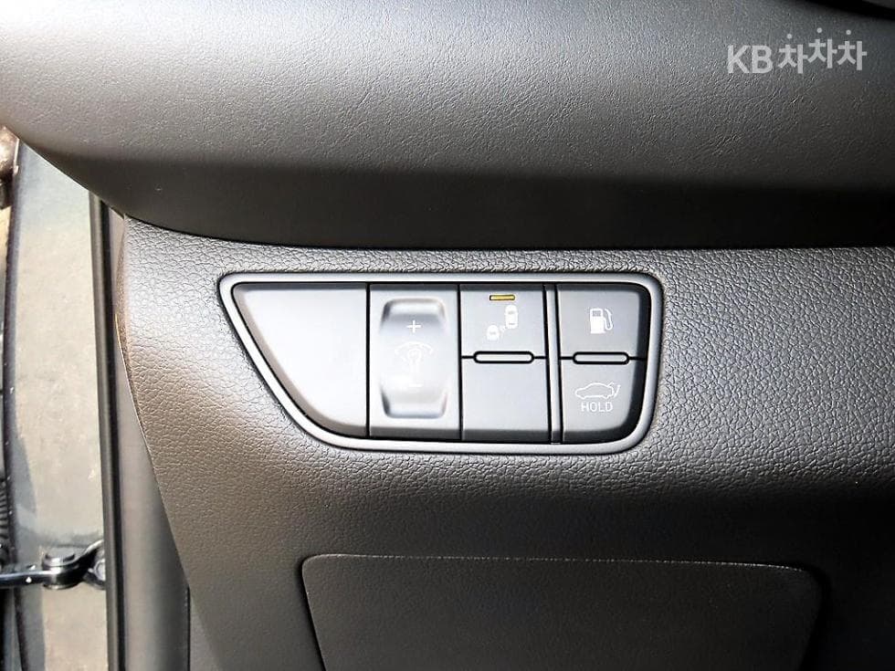 Genesis G70 SPORT3.3T SPORT AWD Prestige - 13