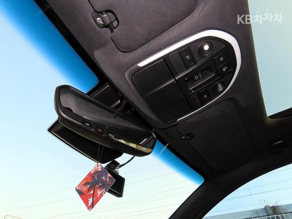 Genesis G70 SPORT3.3T SPORT AWD Prestige - 15