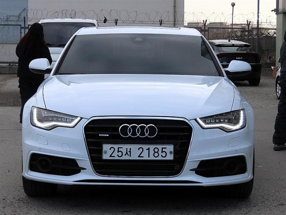 Audi NEW A645 Turbo Diesel Injection 콰트로 Dynamic LED C7