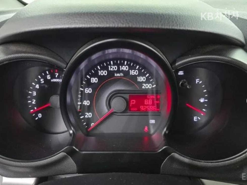 Kia Ray (van)1.0 Gasoline Luxury - 8