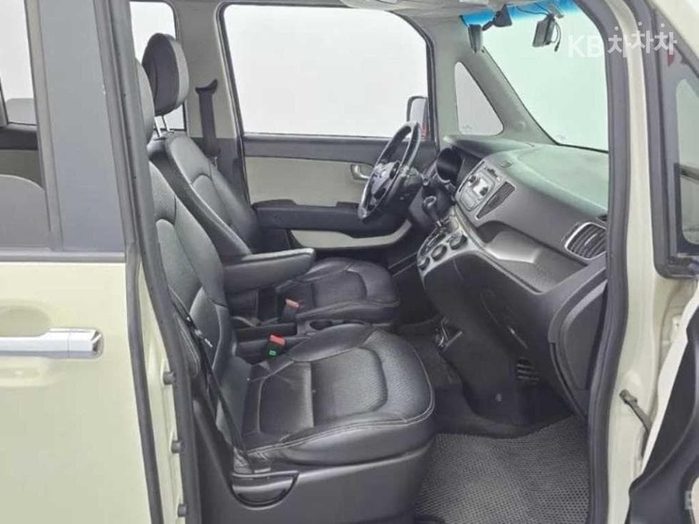 Kia Ray (van)1.0 Gasoline Luxury - 11