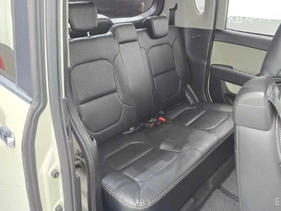 Kia Ray (van)1.0 Gasoline Luxury - 12