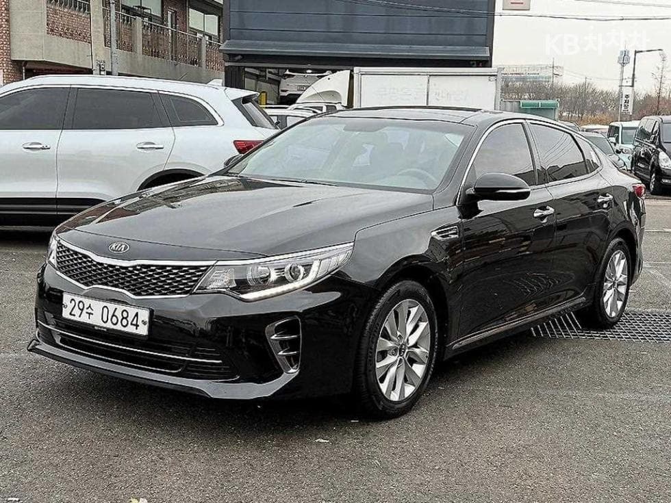 Kia K5 Second generation 2.0 Gasoline SX Noblesse - Image 1