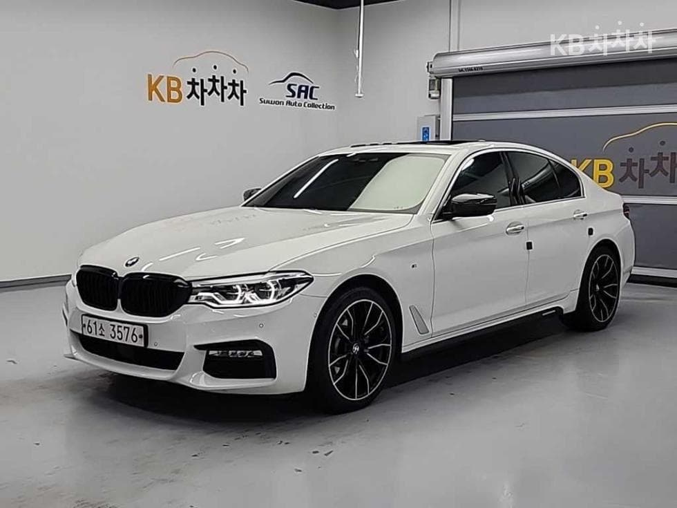 BMW 올New5 Series (G30) 520d xDrive M Sport Package Plus - Image 1