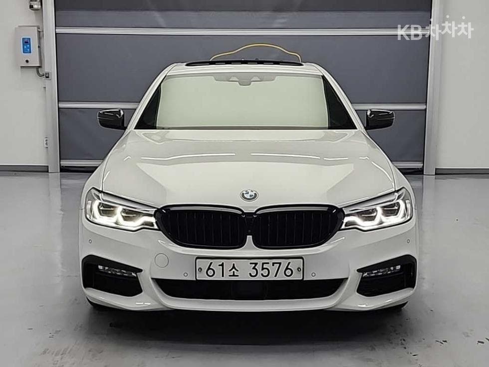BMW 올New5 Series (G30)520d xDrive M Sport Package Plus - 2