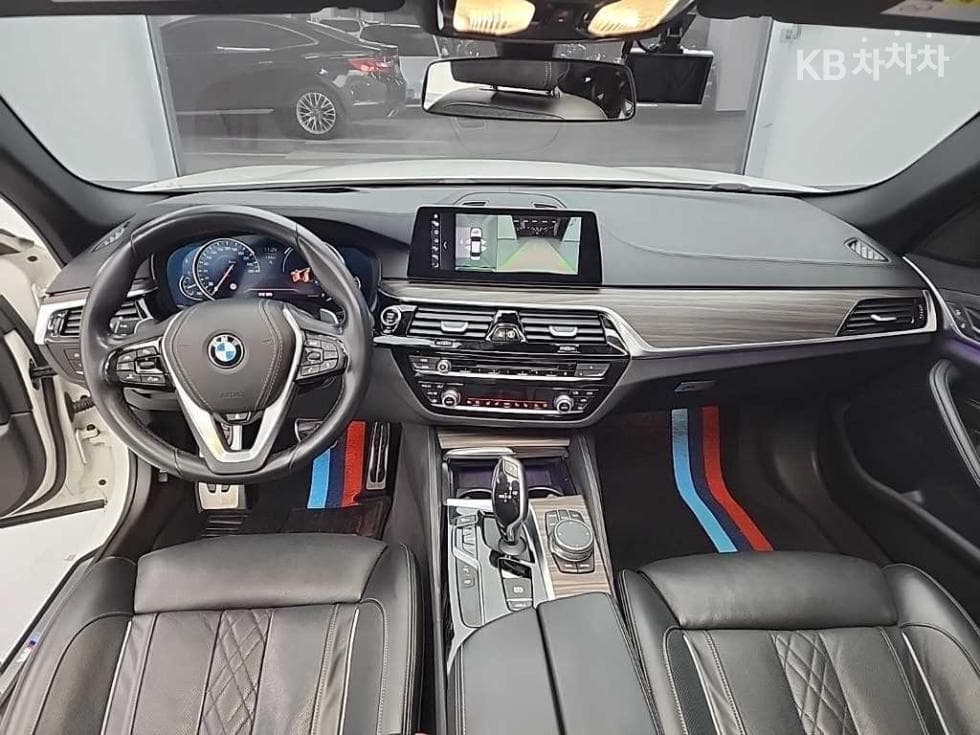 BMW 올New5 Series (G30)520d xDrive M Sport Package Plus - 7