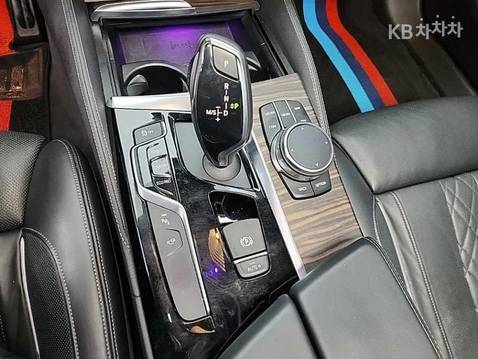 BMW 올New5 Series (G30)520d xDrive M Sport Package Plus - 8