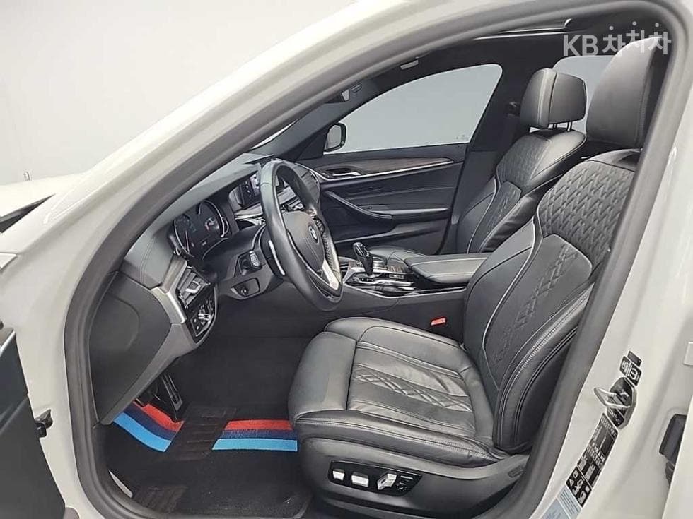 BMW 올New5 Series (G30)520d xDrive M Sport Package Plus - 11