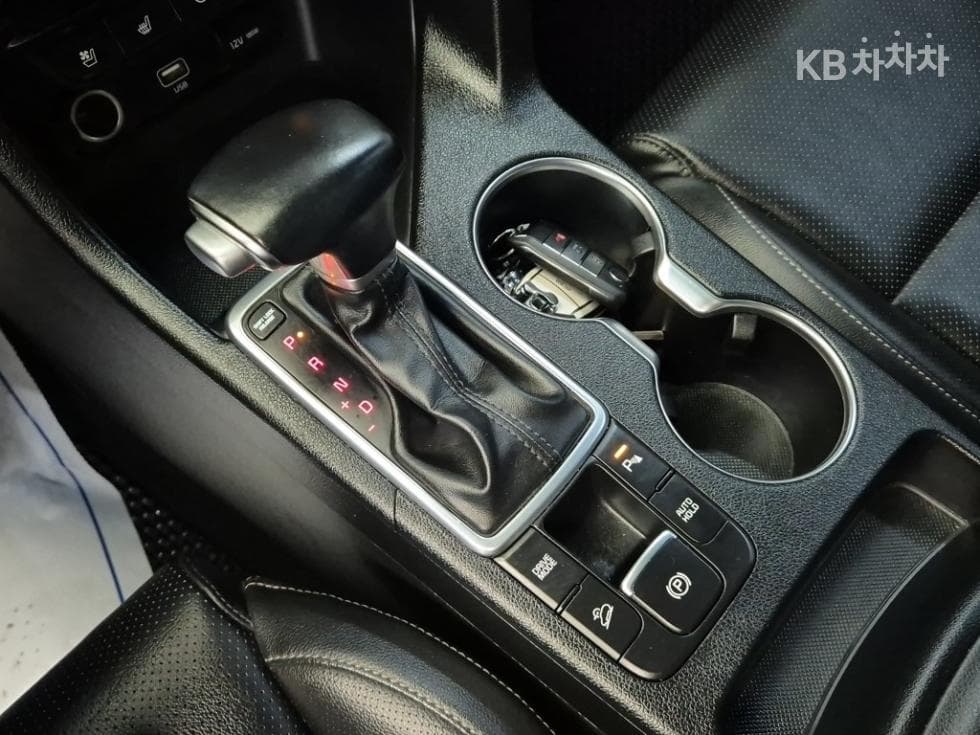 Kia Sportage 더 볼드2.0 Gasoline 2WD Noblesse - 8
