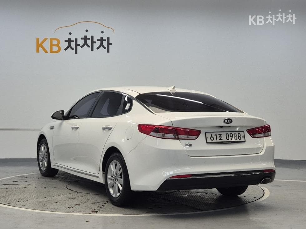 Kia K5 Second generationRental car 2.0 LPI MX Prestige - 2