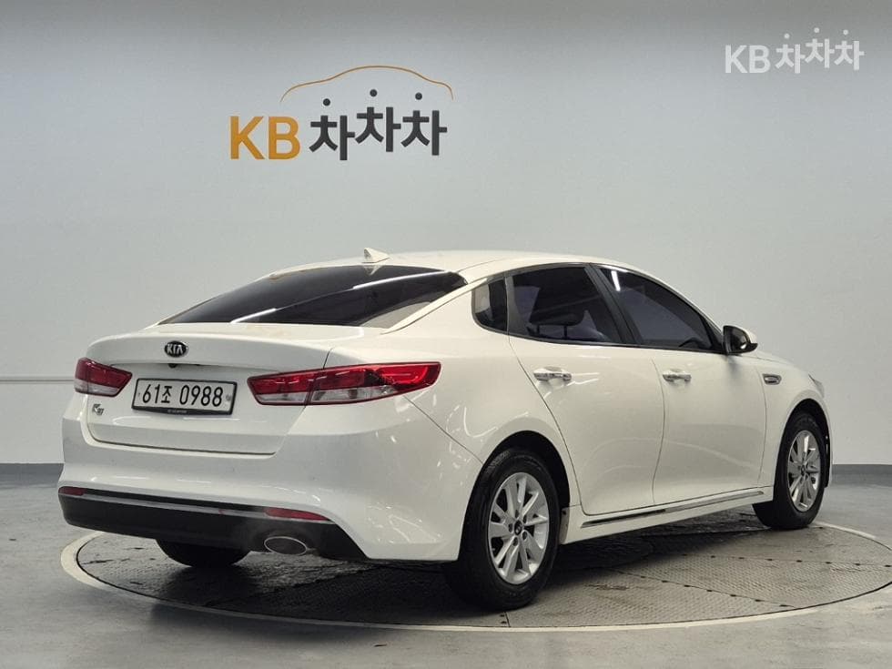 Kia K5 Second generationRental car 2.0 LPI MX Prestige - 3