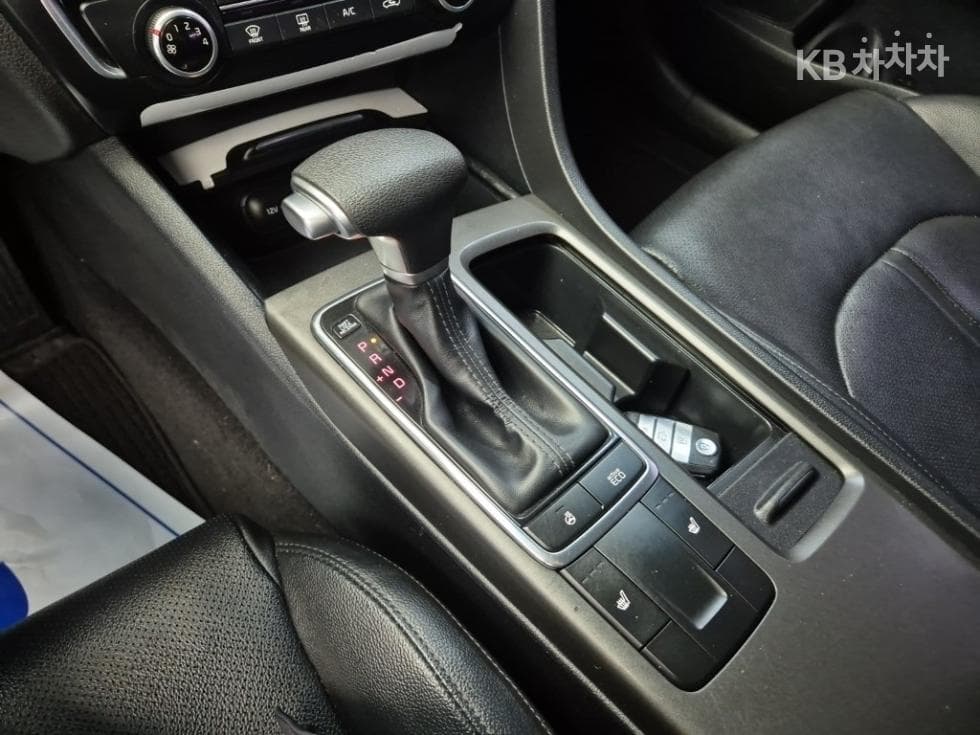 Kia K5 Second generationRental car 2.0 LPI MX Prestige - 8