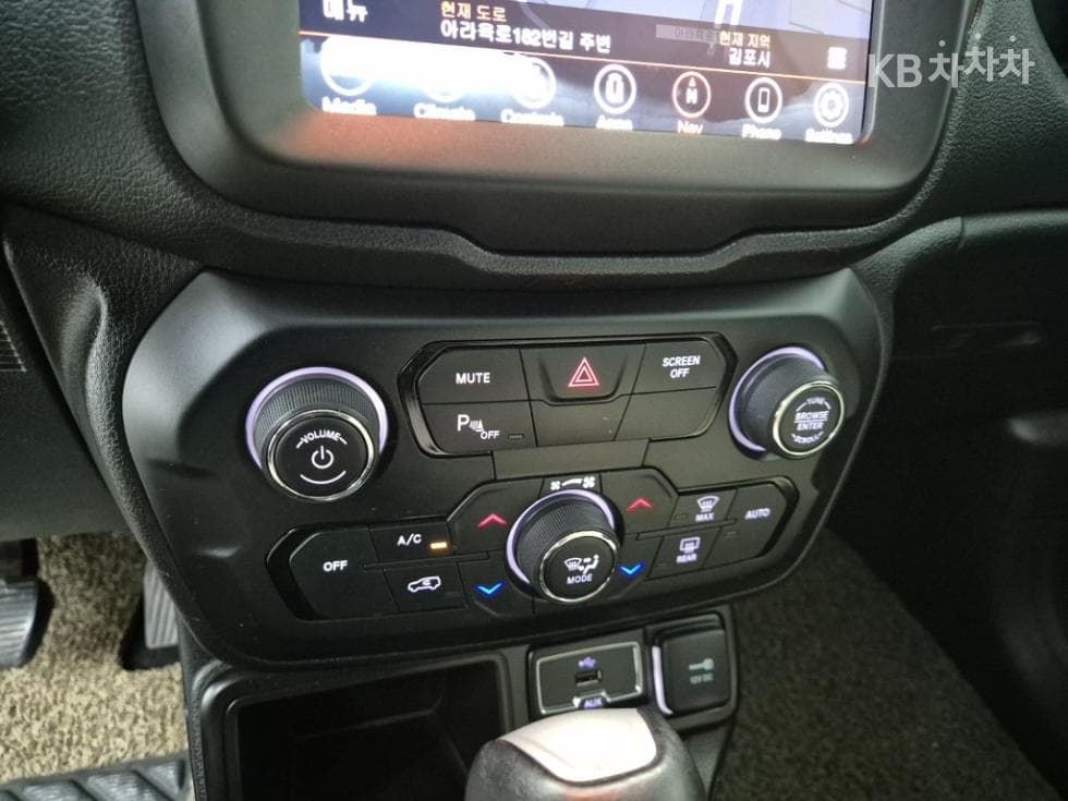 지프 레니게이드1.6 Limited FWD - 10