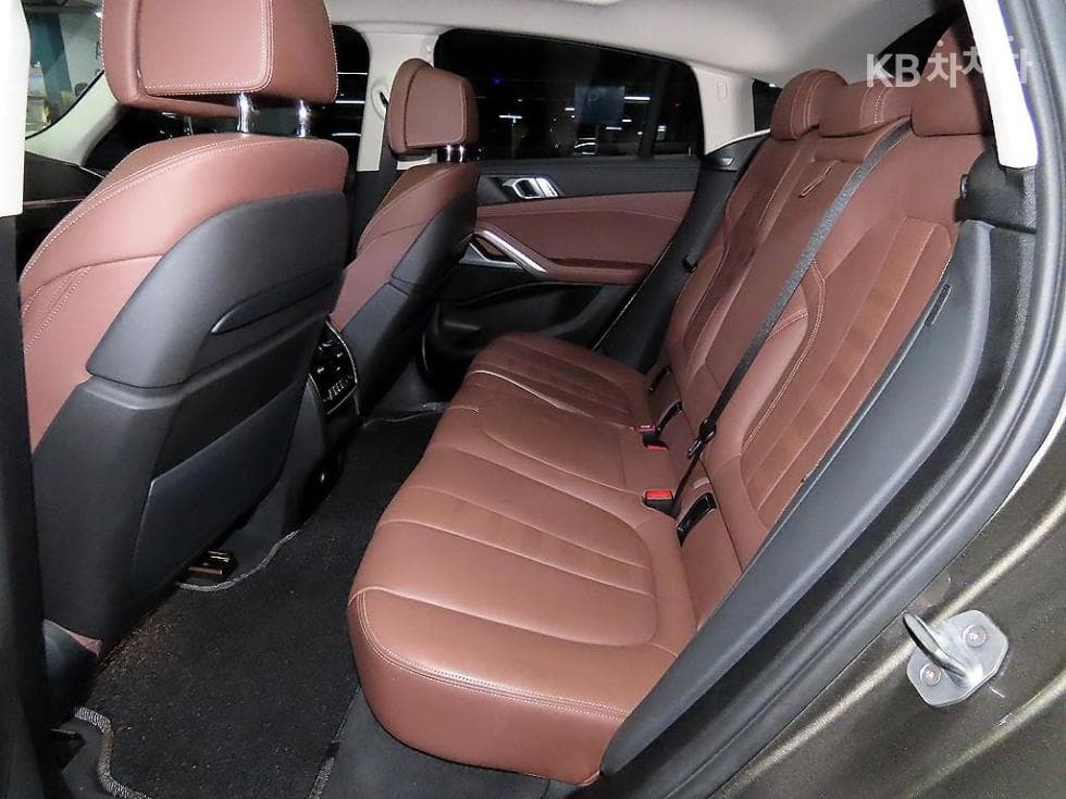 BMW X6(G06)xDrive 30d M Sport - 7