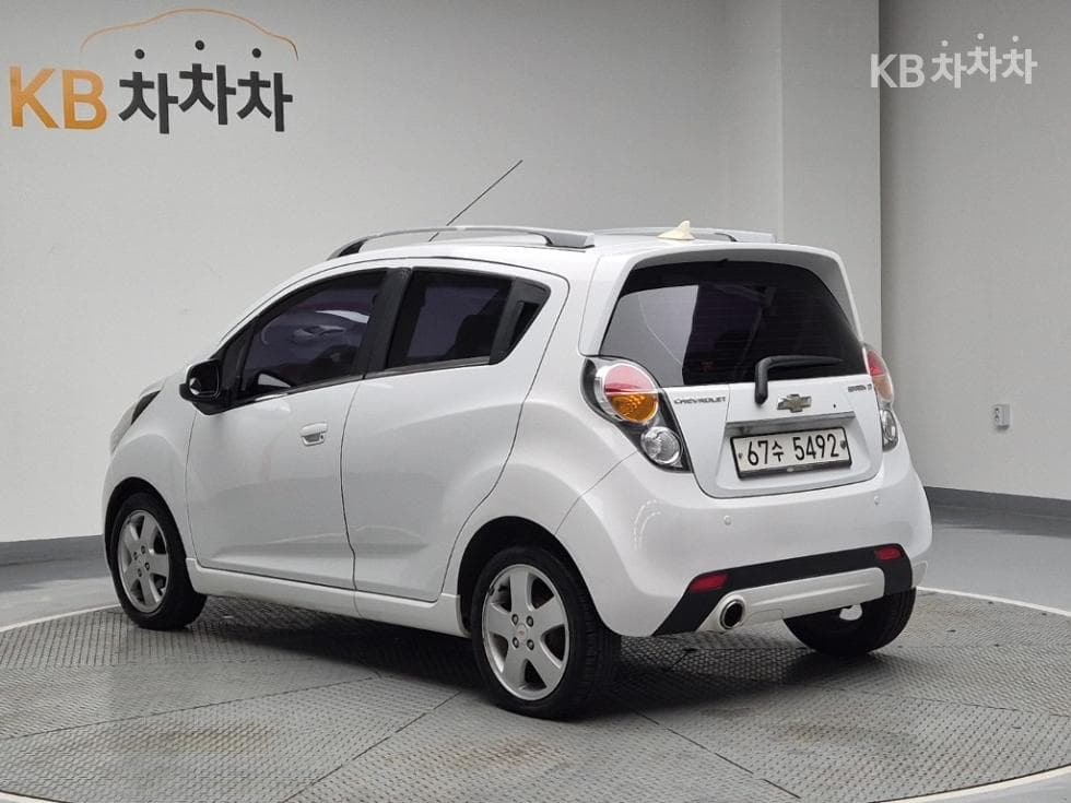 GM Korea Chevrolet SparkLT Standard - 2