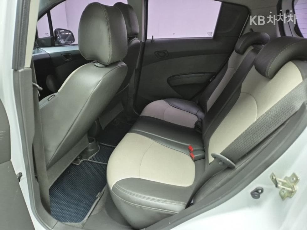 GM Korea Chevrolet SparkLT Standard - 12