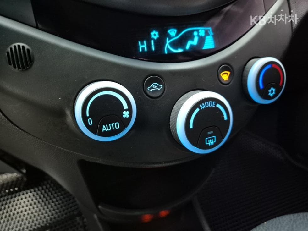 GM Korea Chevrolet SparkLT Standard - 16