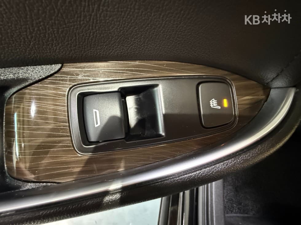 GM Korea The New (facelift) Malibu2.0 Turbo 레드라Seater - 23