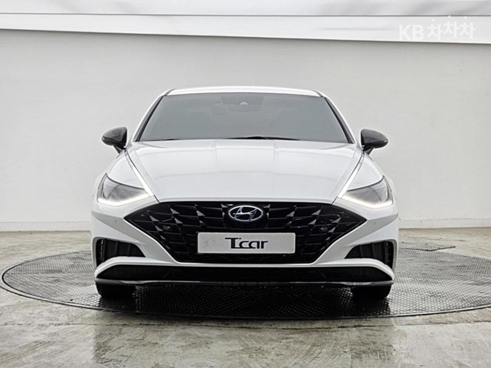 Hyundai Sonata (DN8)2.0 Premium Plus - 3