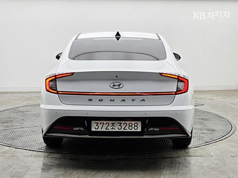 Hyundai Sonata (DN8)2.0 Premium Plus - 4