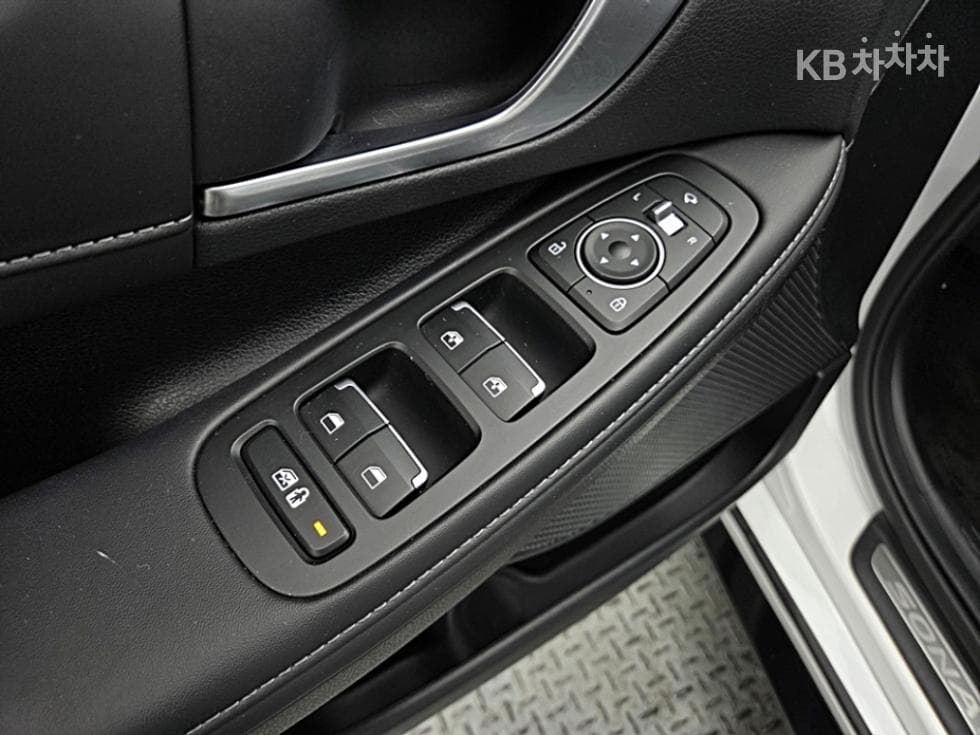 Hyundai Sonata (DN8)2.0 Premium Plus - 14