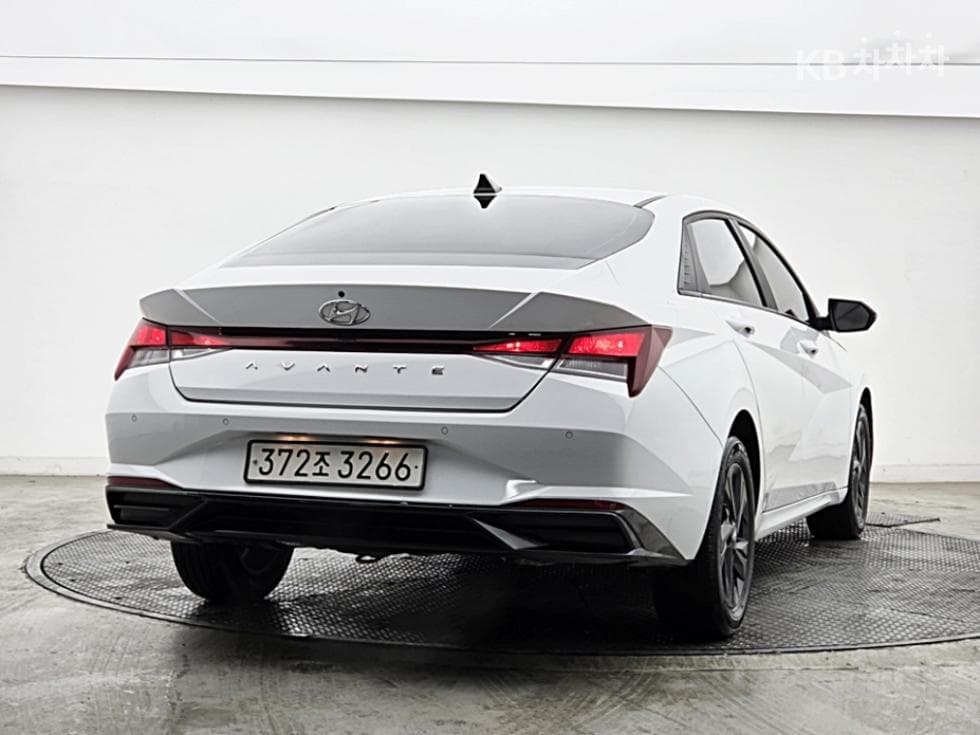 Hyundai All New Avante (Elantra)(CN7)1.6 Gasoline Modern - 2