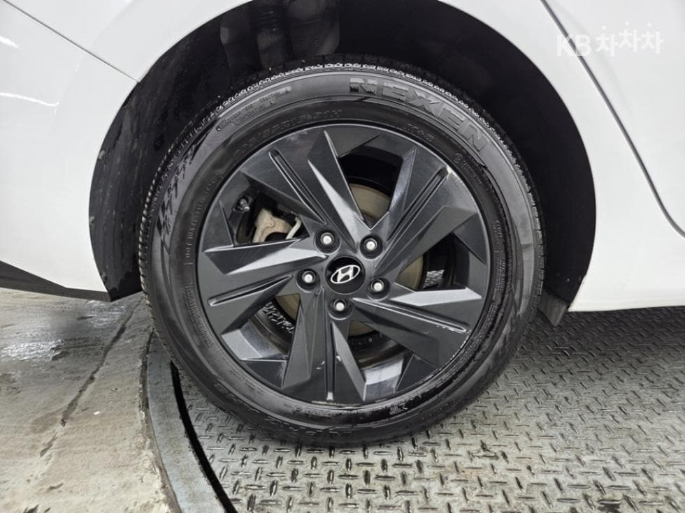 Hyundai All New Avante (Elantra)(CN7)1.6 Gasoline Modern - 8