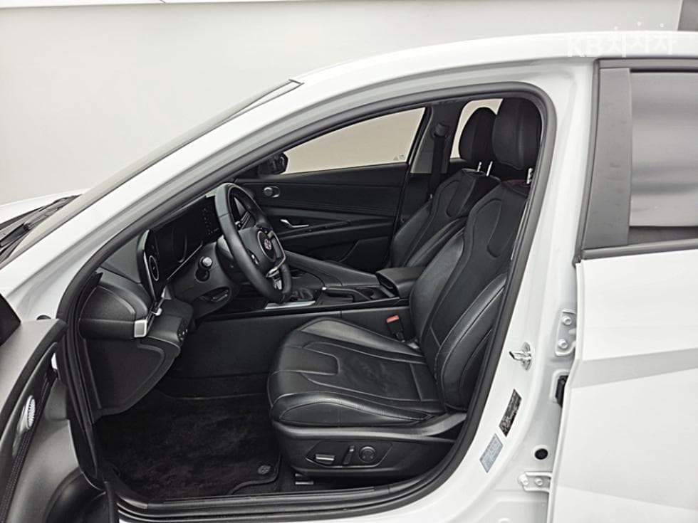 Hyundai All New Avante (Elantra)(CN7)1.6 Gasoline Modern - 11