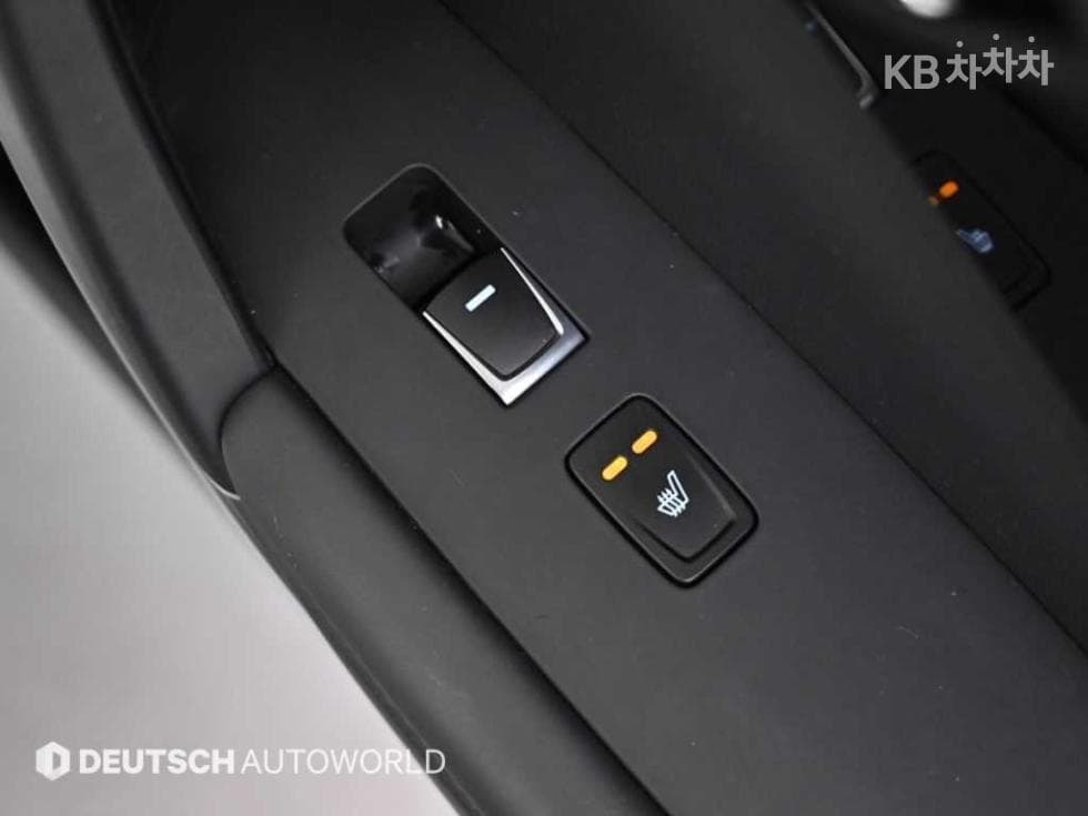 Hyundai Grandeur (Azera)HGHG300 Premium - 16