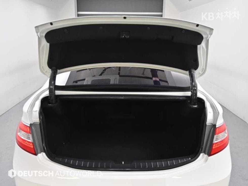 Hyundai Grandeur (Azera)HGHG300 Premium - 20