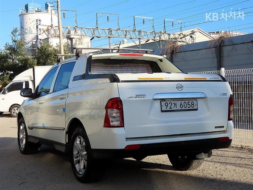 KG Mobility Korando Sports (pickup variant)CX7 4WD 패션 - 3