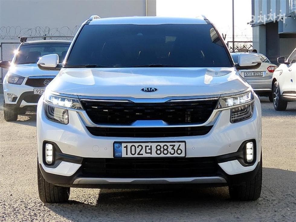Kia Seltos1.6 Gasoline Turbo 2WD Signature