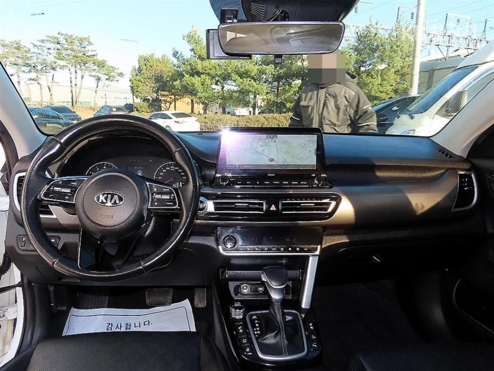 Kia Seltos1.6 Gasoline Turbo 2WD Signature - 7